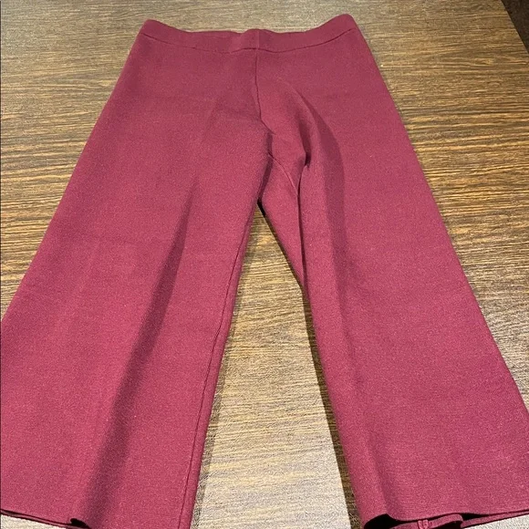 Chic Burgundy Sleeveless Sweater and Pant Set - Picture 9 of 13